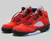 Load image into Gallery viewer, Nike Jordan 5 &quot;Raging Bull&quot;
