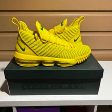 Load image into Gallery viewer, Lebron XVI &quot;Oregon Ducks&quot; PE
