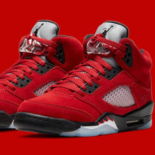 Load image into Gallery viewer, Nike Jordan 5 &quot;Raging Bull&quot;
